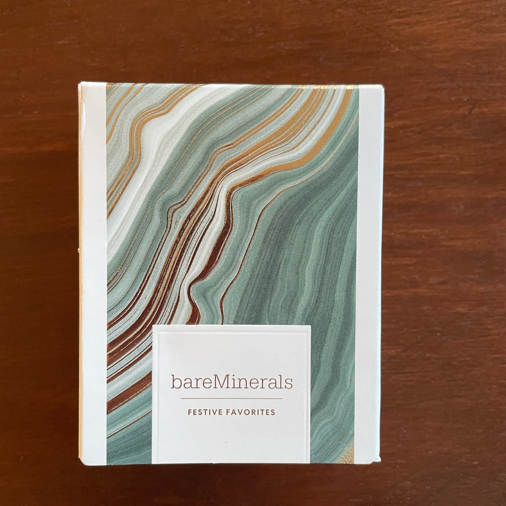 bareMinerals festive favorites Gift Set